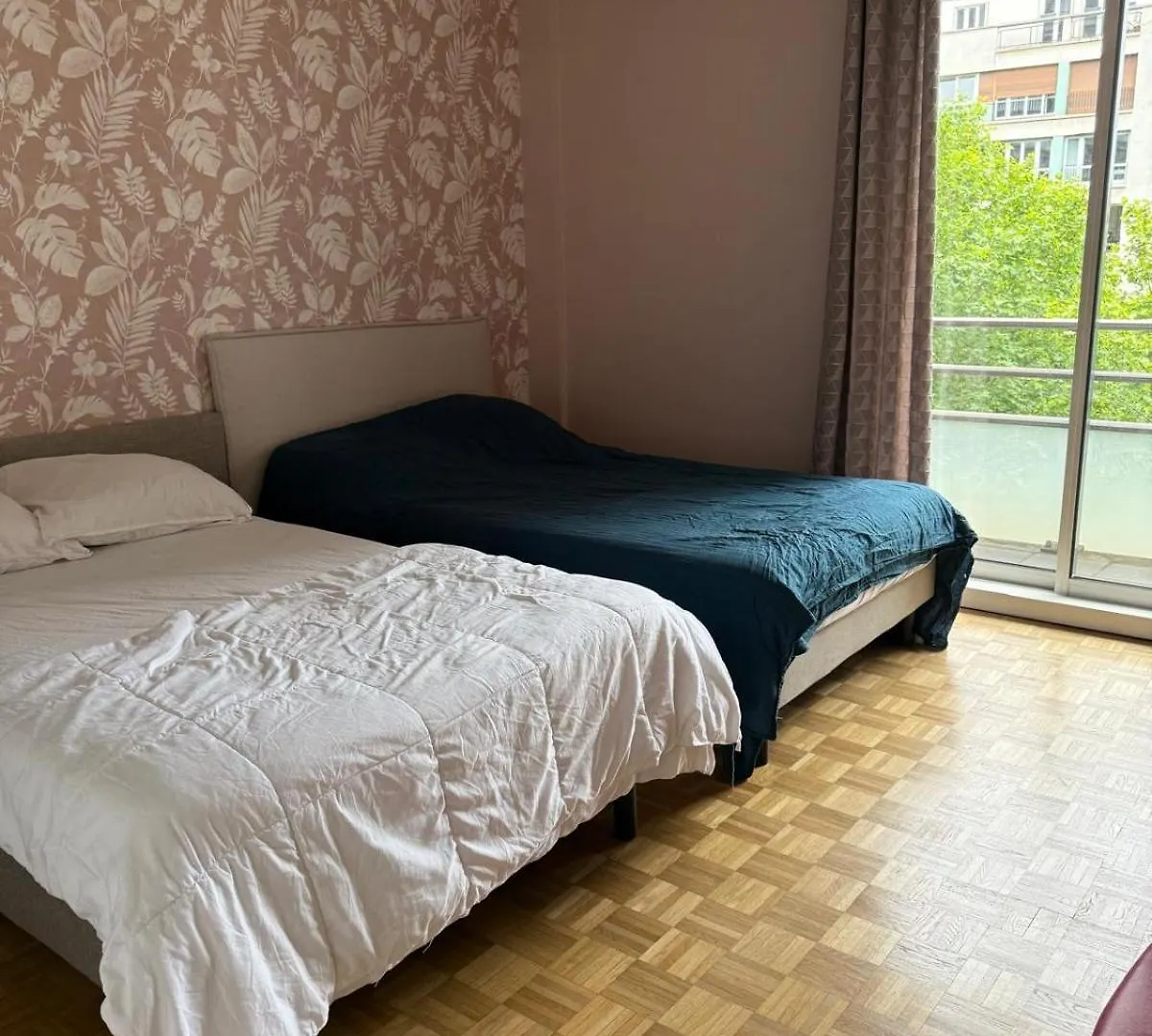 Modern Apartment - Pont Mirabeau París Francia